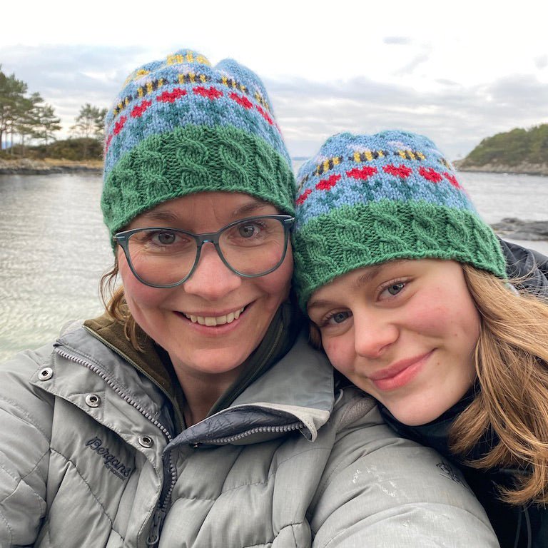 Gratulerar med kvinnedagen frå ei JORD-MOR 💚 Me treng fleire kvinner i landbruket! - Vossabia